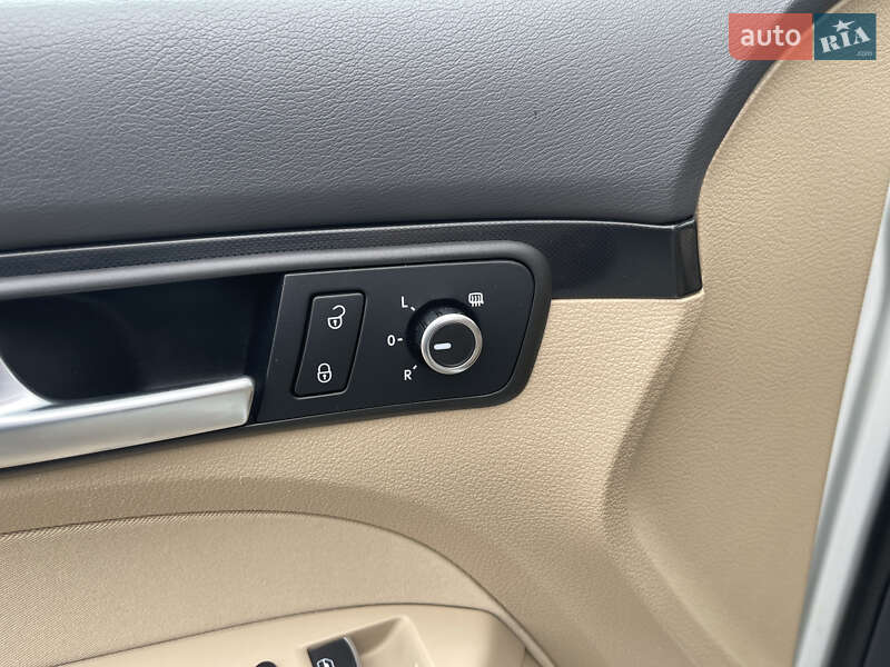 Минивэн Volkswagen Touran 2015 в Житомире