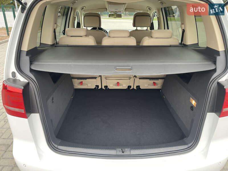Минивэн Volkswagen Touran 2015 в Житомире