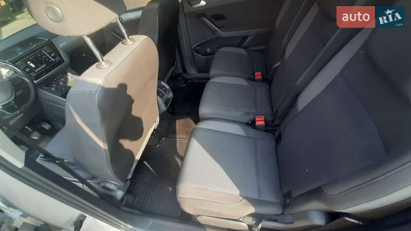 Микровэн Volkswagen Touran 2018 в Мукачево