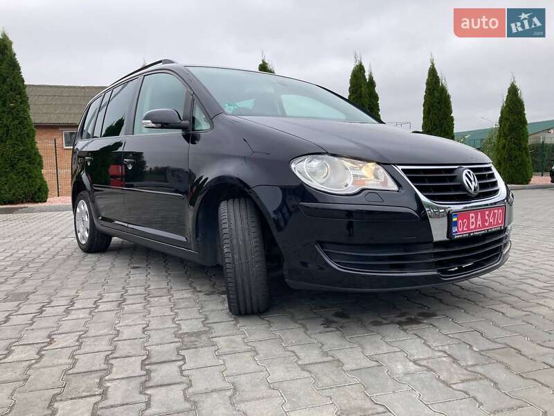 Минивэн Volkswagen Touran 2007 в Виннице