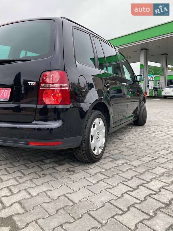 Минивэн Volkswagen Touran 2007 в Виннице