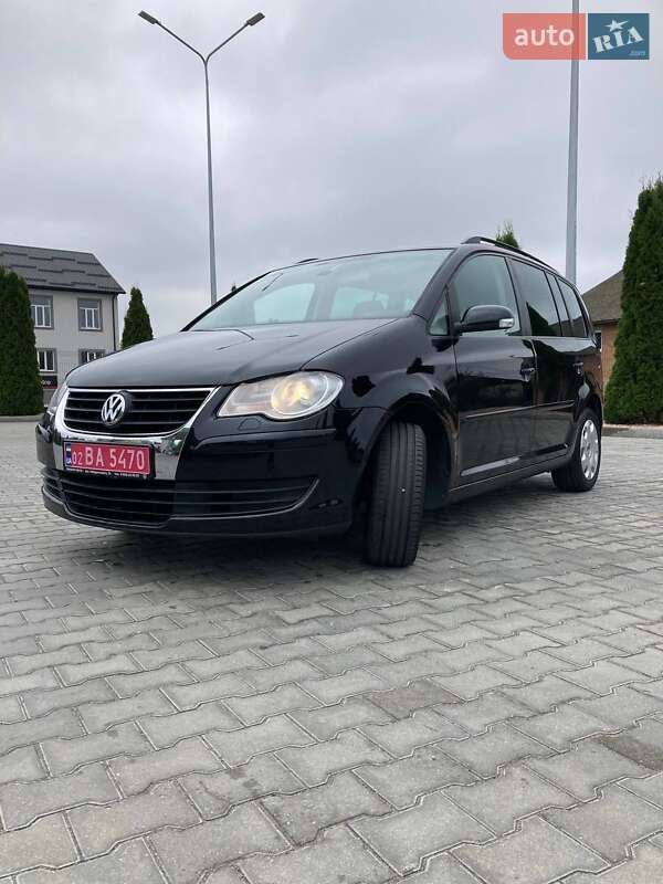 Минивэн Volkswagen Touran 2007 в Виннице