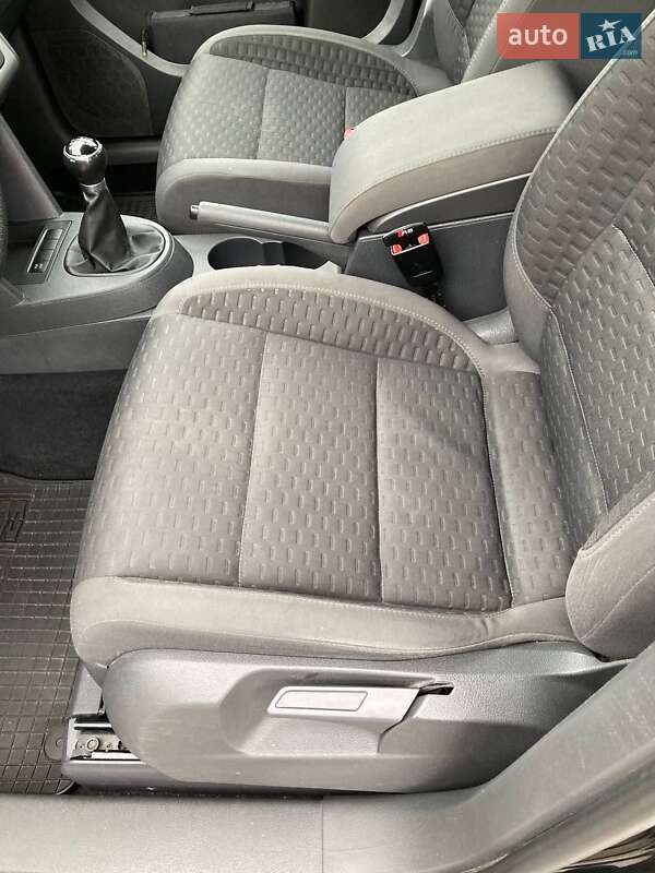 Минивэн Volkswagen Touran 2007 в Виннице