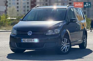 Мінівен Volkswagen Touran 2011 в Запоріжжі