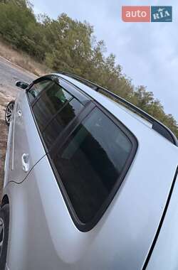 Мінівен Volkswagen Touran 2003 в Краснограді