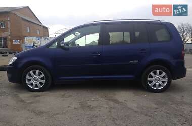 Минивэн Volkswagen Touran 2008 в Харькове