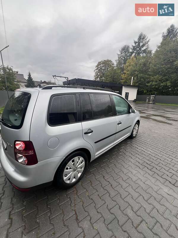 Минивэн Volkswagen Touran 2007 в Богородчанах