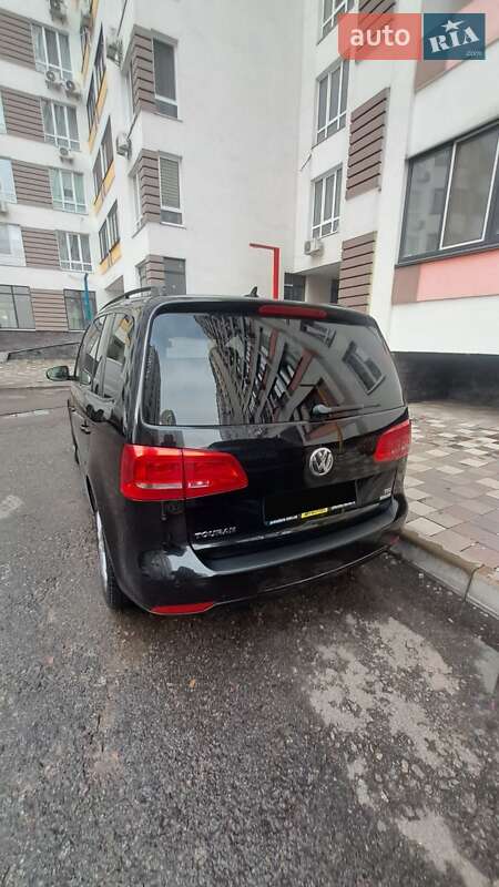 Минивэн Volkswagen Touran 2013 в Киеве