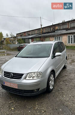 Минивэн Volkswagen Touran 2006 в Косове