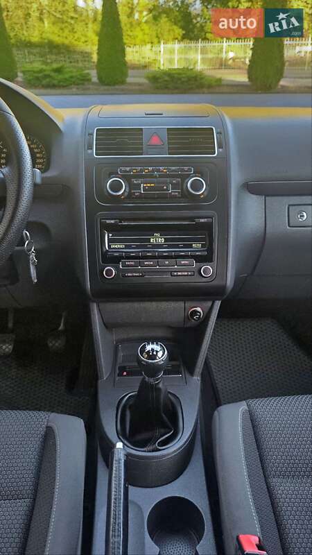 Мінівен Volkswagen Touran 2010 в Виноградові