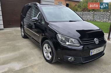 Мінівен Volkswagen Touran 2010 в Івано-Франківську