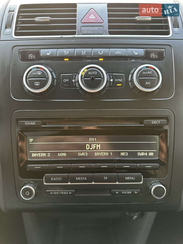 Мінівен Volkswagen Touran 2012 в Луцьку фото 42 Мінівен Volkswagen Touran 2012 в Луцьку