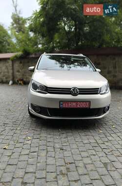 Мінівен Volkswagen Touran 2013 в Чернівцях