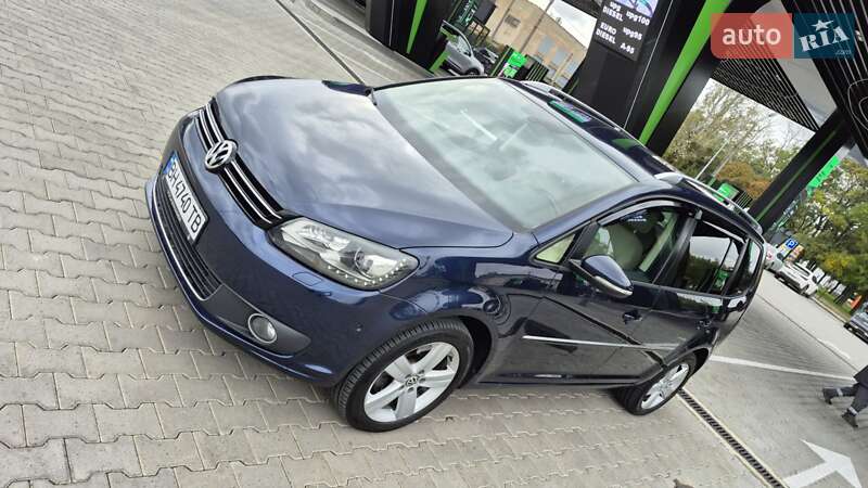 Мінівен Volkswagen Touran 2014 в Одесі