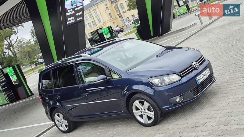 Мінівен Volkswagen Touran 2014 в Одесі
