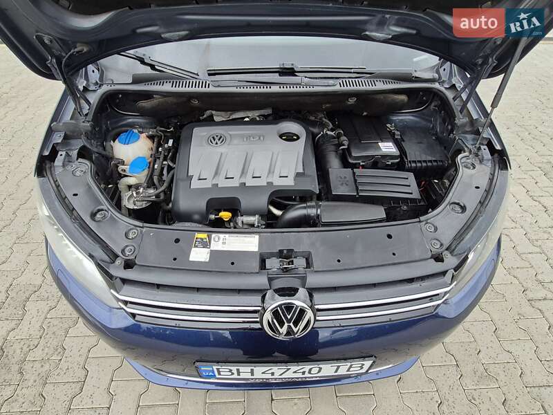 Мінівен Volkswagen Touran 2014 в Одесі