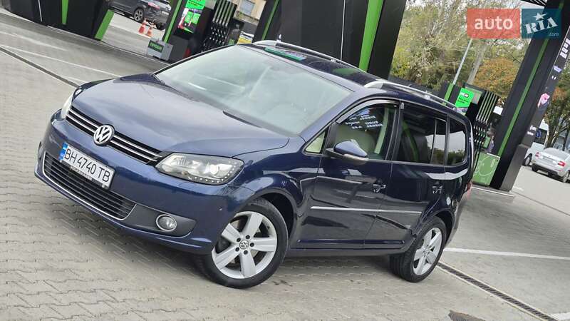 Мінівен Volkswagen Touran 2014 в Одесі