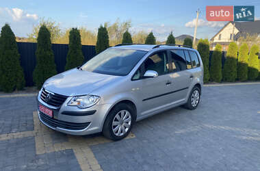 Мінівен Volkswagen Touran 2008 в Любомлі
