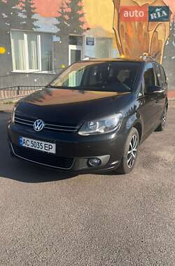 Минивэн Volkswagen Touran 2015 в Ратным