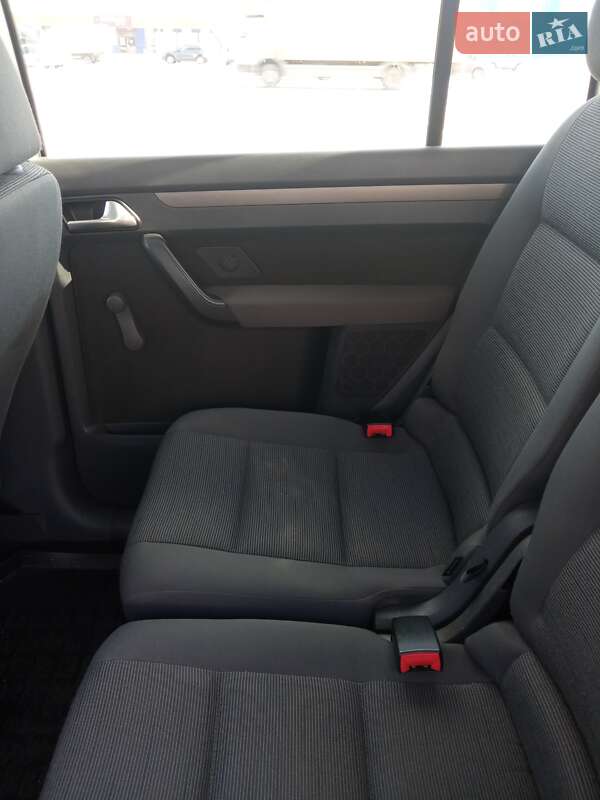 Мінівен Volkswagen Touran 2008 в Львові