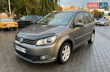 Мінівен Volkswagen Touran 2010 в Луцьку
