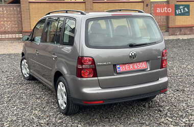 Минивэн Volkswagen Touran 2007 в 