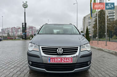 Минивэн Volkswagen Touran 2008 в Луцке