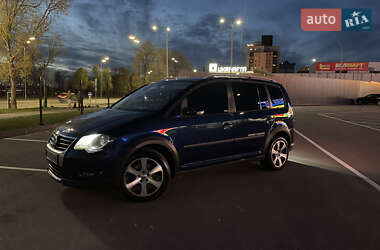Мінівен Volkswagen Touran 2007 в Києві