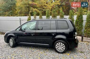 Минивэн Volkswagen Touran 2009 в 