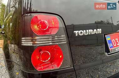 Минивэн Volkswagen Touran 2009 в 
