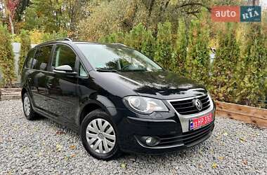 Минивэн Volkswagen Touran 2009 в 