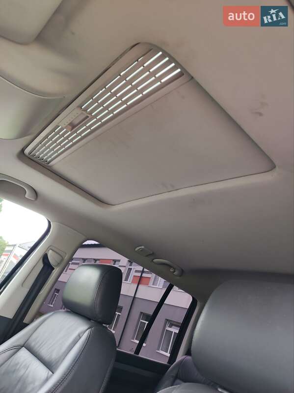 Мінівен Volkswagen Touran 2004 в Кам'янець-Подільському