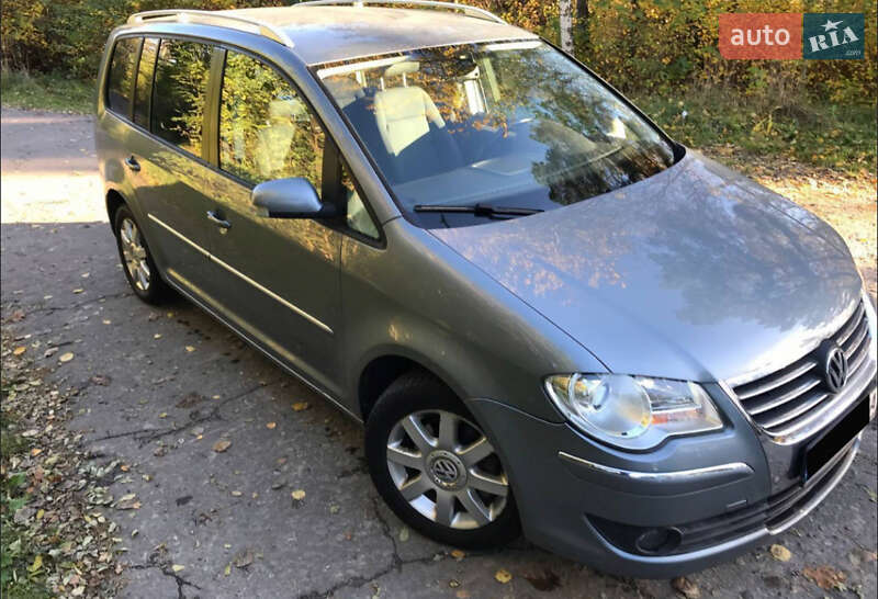 Минивэн Volkswagen Touran 2007 в Ковеле