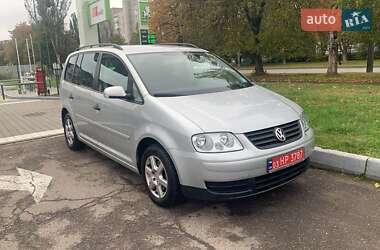 Минивэн Volkswagen Touran 2006 в Луцке