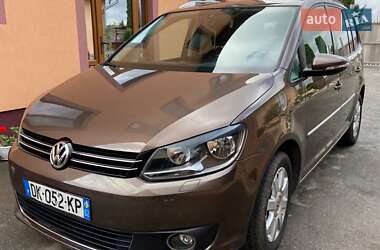 Минивэн Volkswagen Touran 2014 в Дубно