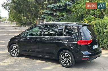Микровэн Volkswagen Touran 2018 в 