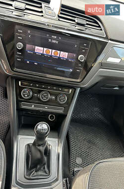 Микровэн Volkswagen Touran 2018 в 