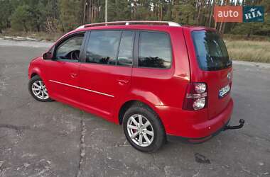Мінівен Volkswagen Touran 2006 в 
