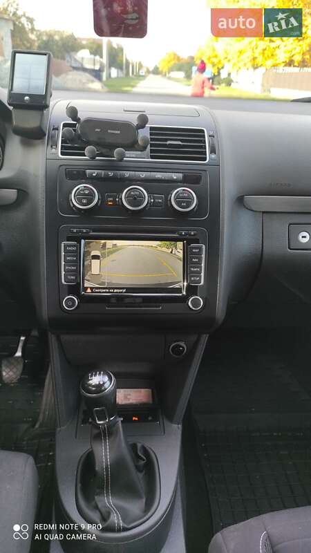 Минивэн Volkswagen Touran 2014 в Тальном