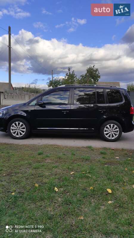 Минивэн Volkswagen Touran 2014 в Тальном