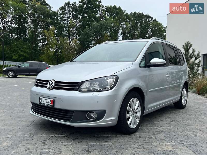 Минивэн Volkswagen Touran 2011 в Киеве