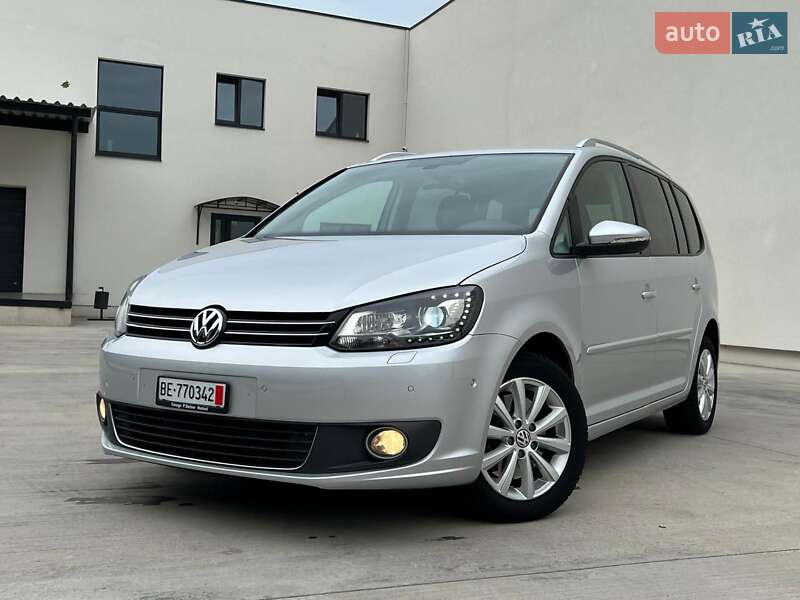 Минивэн Volkswagen Touran 2011 в Киеве