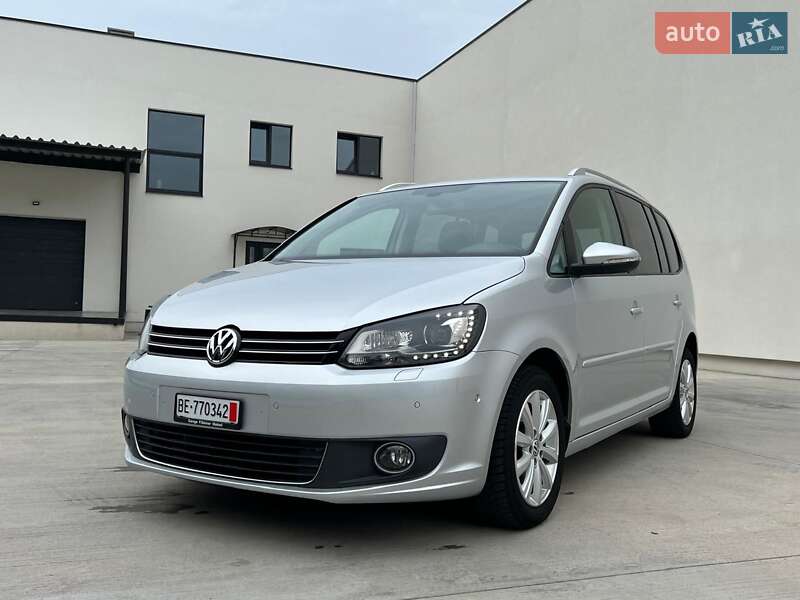 Минивэн Volkswagen Touran 2011 в Киеве