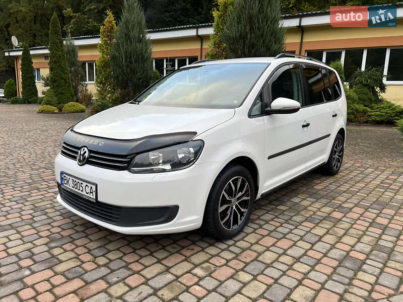 Volkswagen Touran 2011