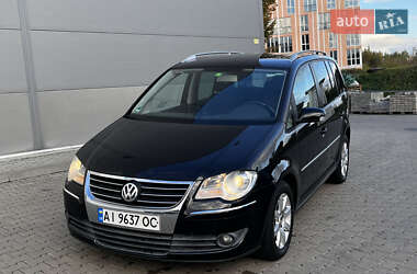 Минивэн Volkswagen Touran 2007 в Киеве
