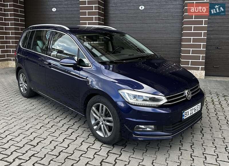 Микровэн Volkswagen Touran 2016 в 