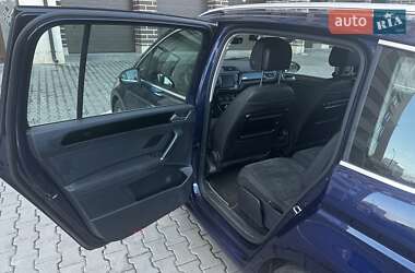Микровэн Volkswagen Touran 2016 в 