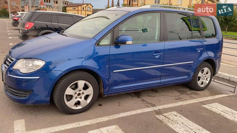 Минивэн Volkswagen Touran 2007 в Тернополе