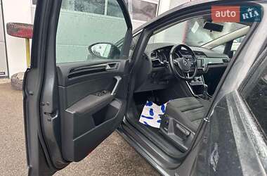 Микровэн Volkswagen Touran 2016 в 