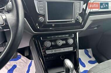 Микровэн Volkswagen Touran 2016 в 